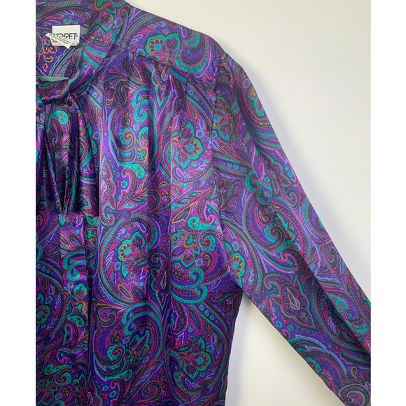 Vintage Koret Purple Paisley Blouse with Neck tie, Size 12 - Picture 2 of 4